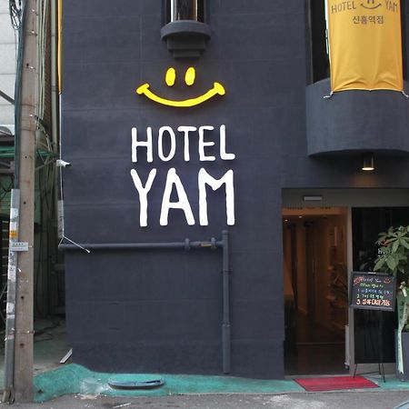 Hotel Yam Sinheung Station Соннам Екстер'єр фото