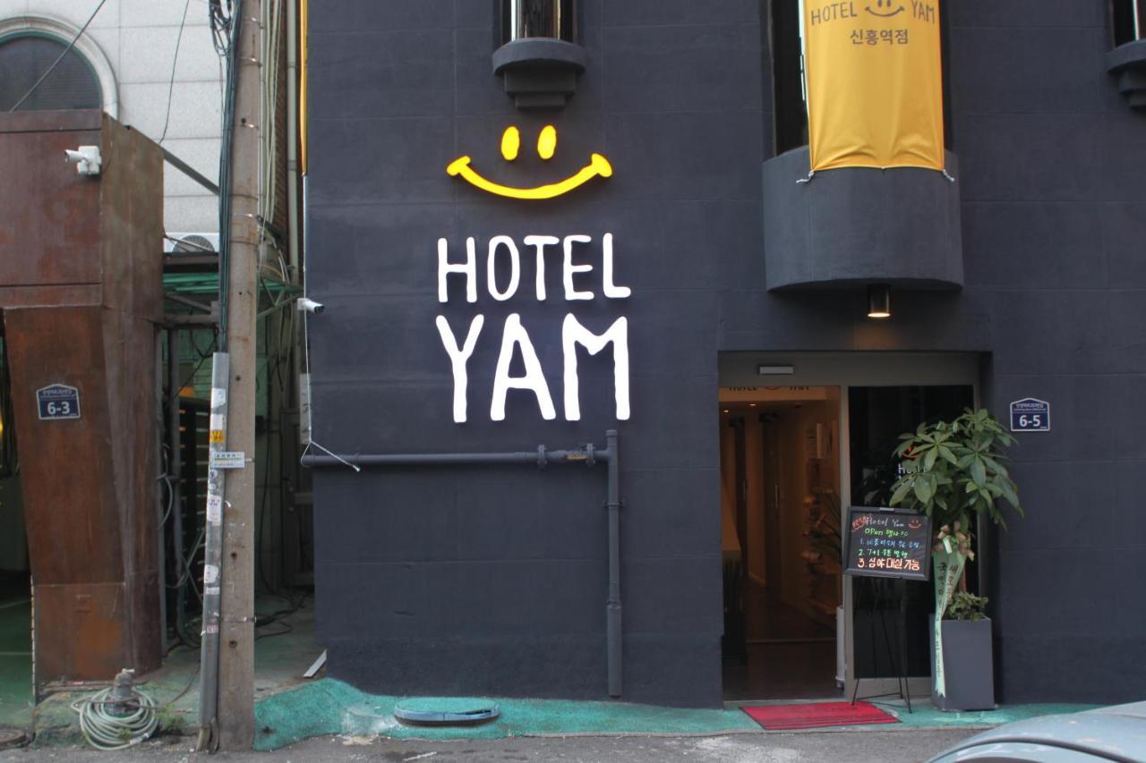 Hotel Yam Sinheung Station Соннам Екстер'єр фото
